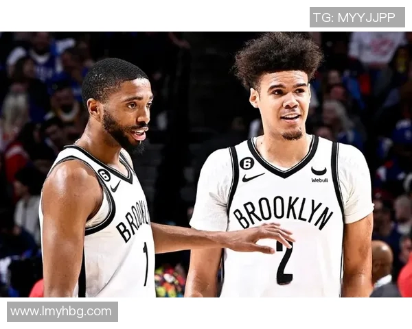 篮网与火箭在NBA夏季联赛中激战正酣年轻球员展现无限潜力与激情