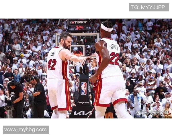 雷霆队与太阳队激战正酣球迷期待精彩对决与绝妙表现